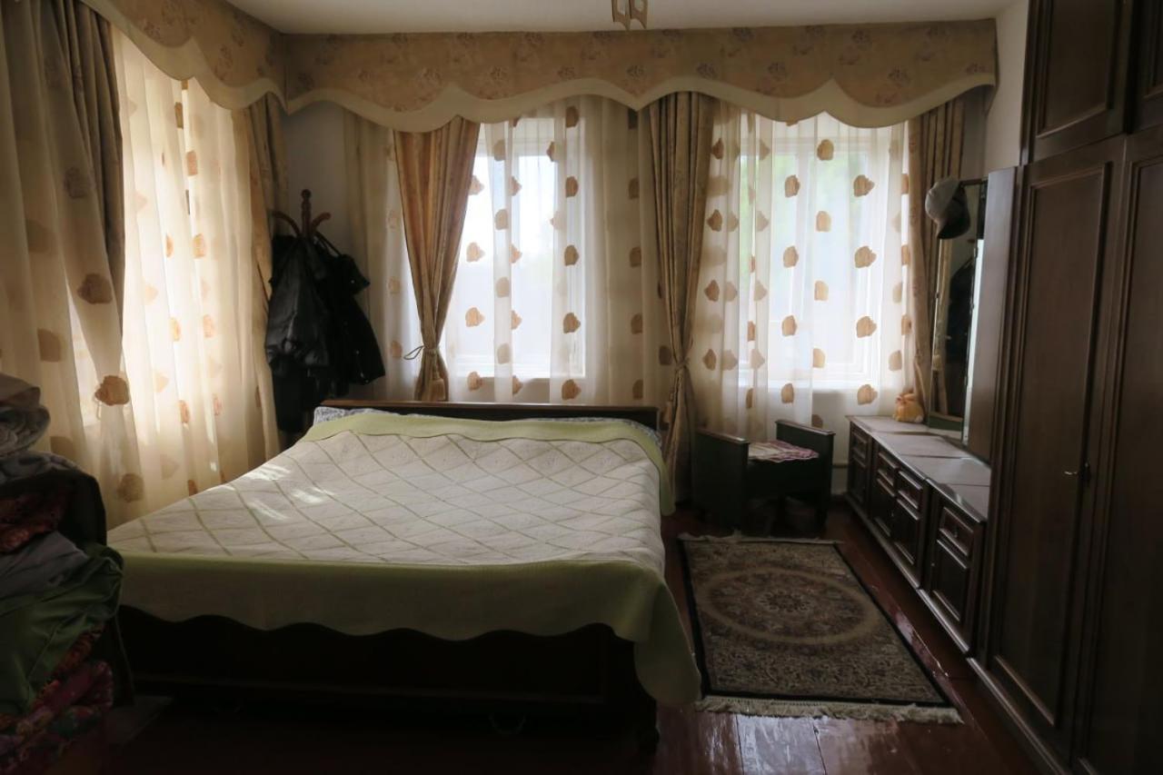 Geshouseaselbarskoon Hotel Bagian luar foto