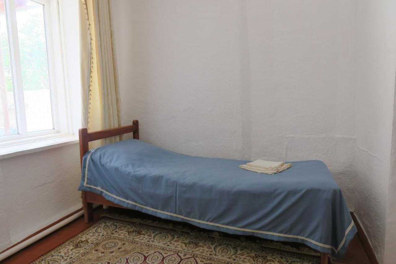 Geshouseaselbarskoon Hotel Bagian luar foto